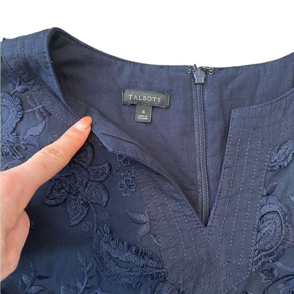 Talbots Embroidered Clipped Floral Shift Dress Navy Size 4 - Picture 13 of 14
